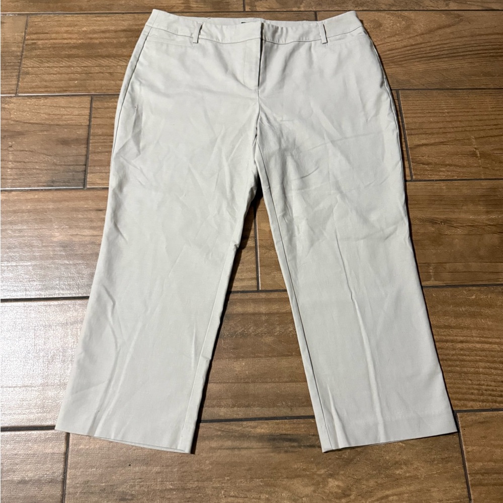 Apt. 9 Light Tan Trousers. W34 / inseam 23